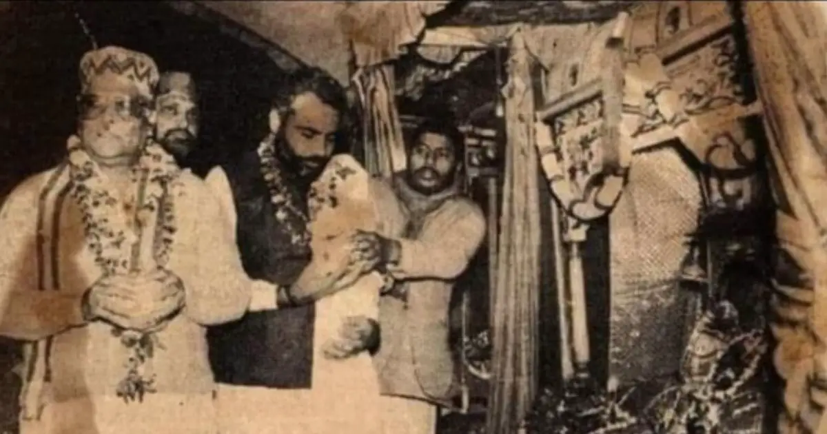 man with murali manohar joshi